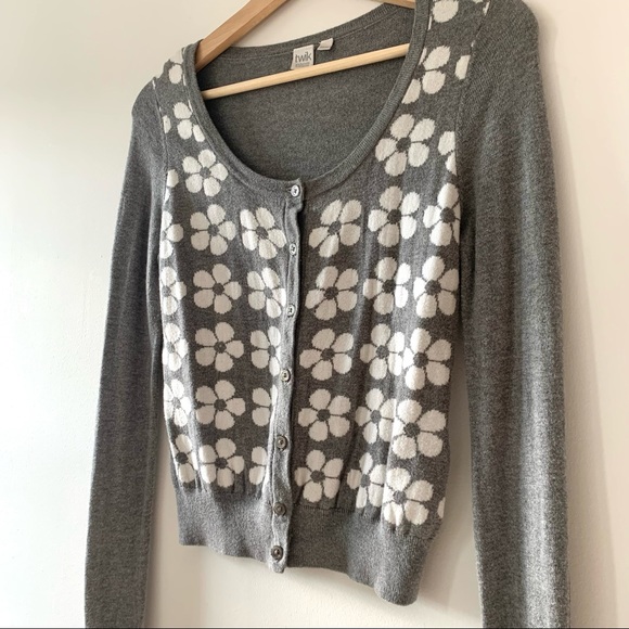 Costal Grandma Cardigan - Picture 3 of 9